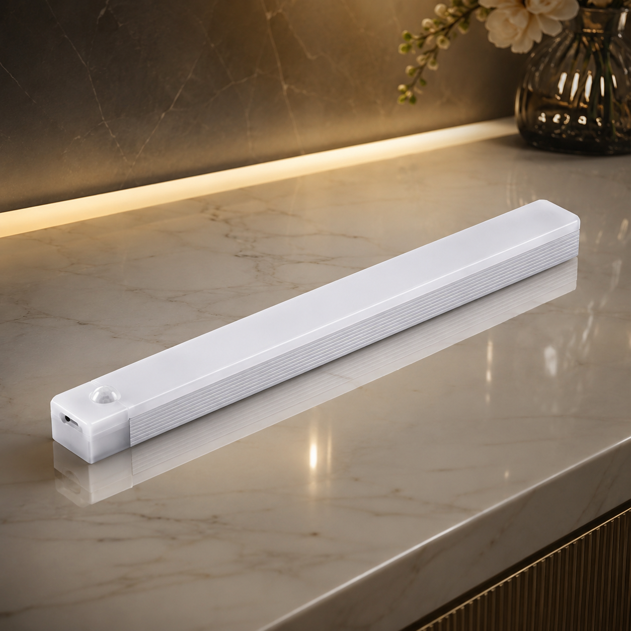 Luxe Rechargeable LED